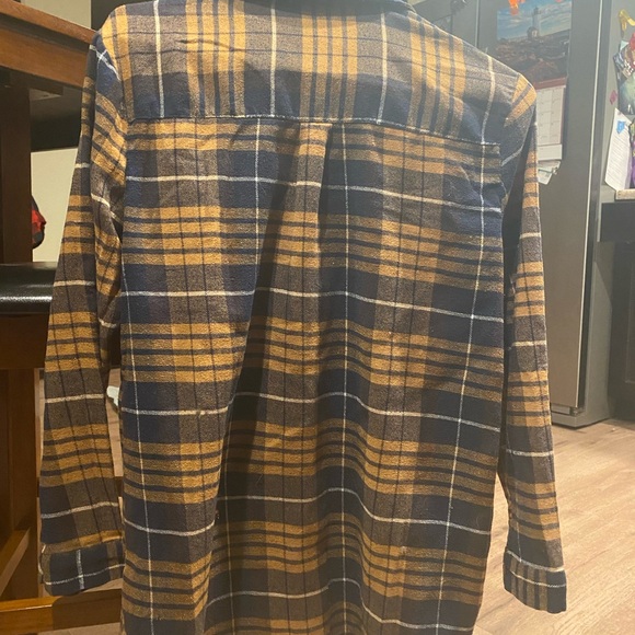 FLANNEL - Picture 6 of 7
